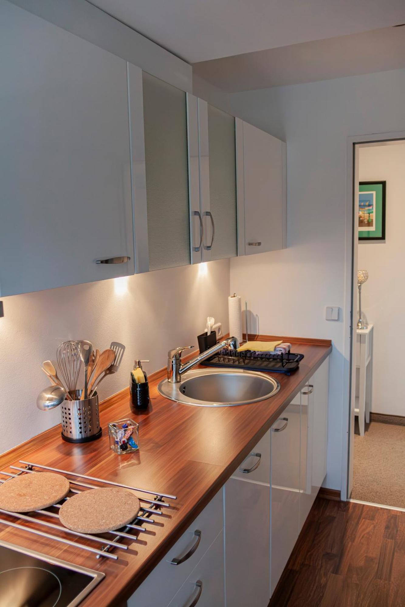 Zentrale Im Gruenen! Apartamento Berlim