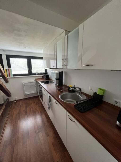 Zentrale Im Gruenen! Apartment